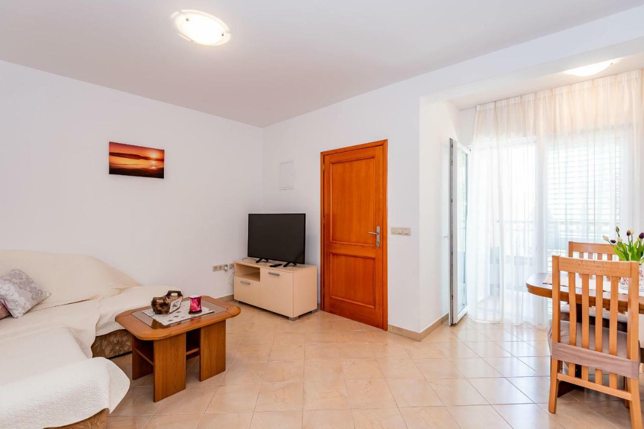Apartmani Marina เคล็ค ภายนอก รูปภาพ